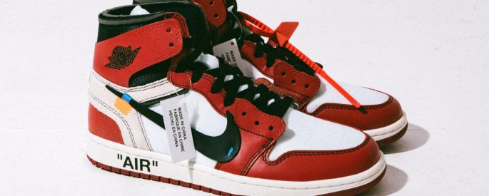 giày thể thao nike và adidas